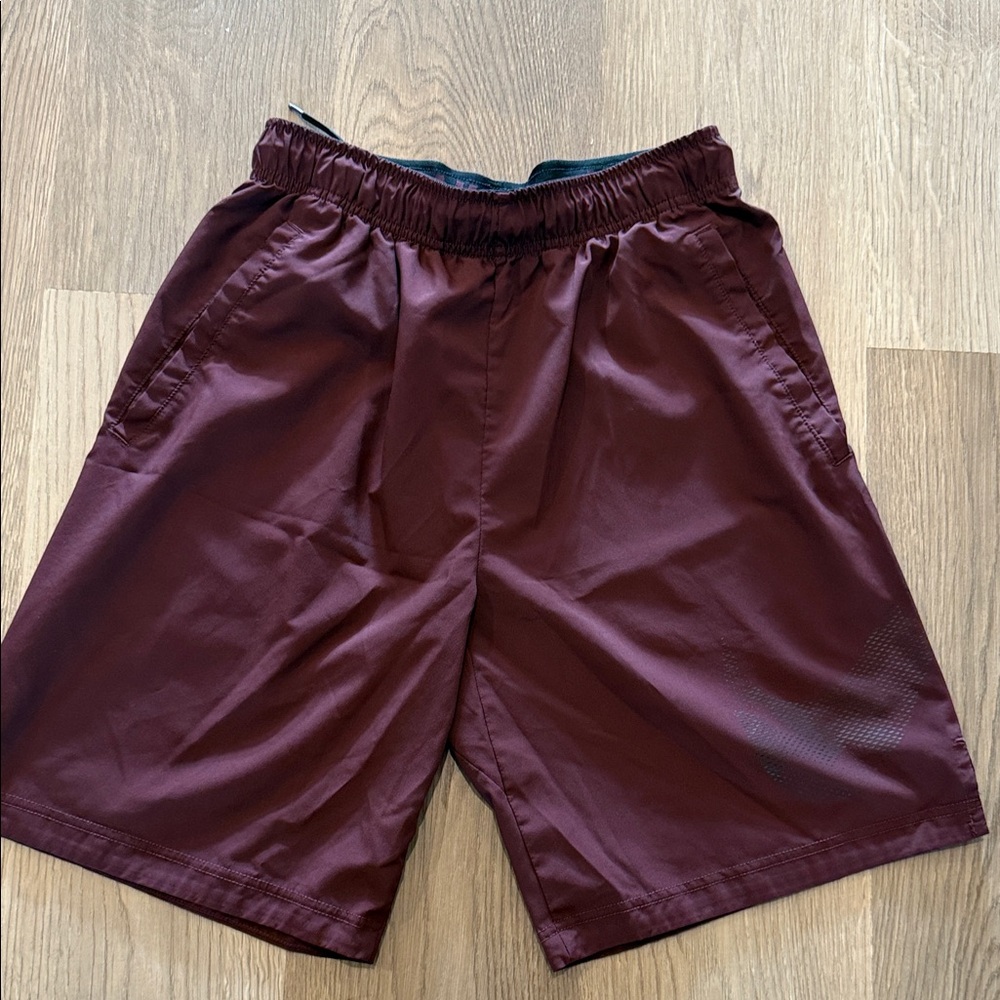 Nike Men's Maroon Athletic Shorts